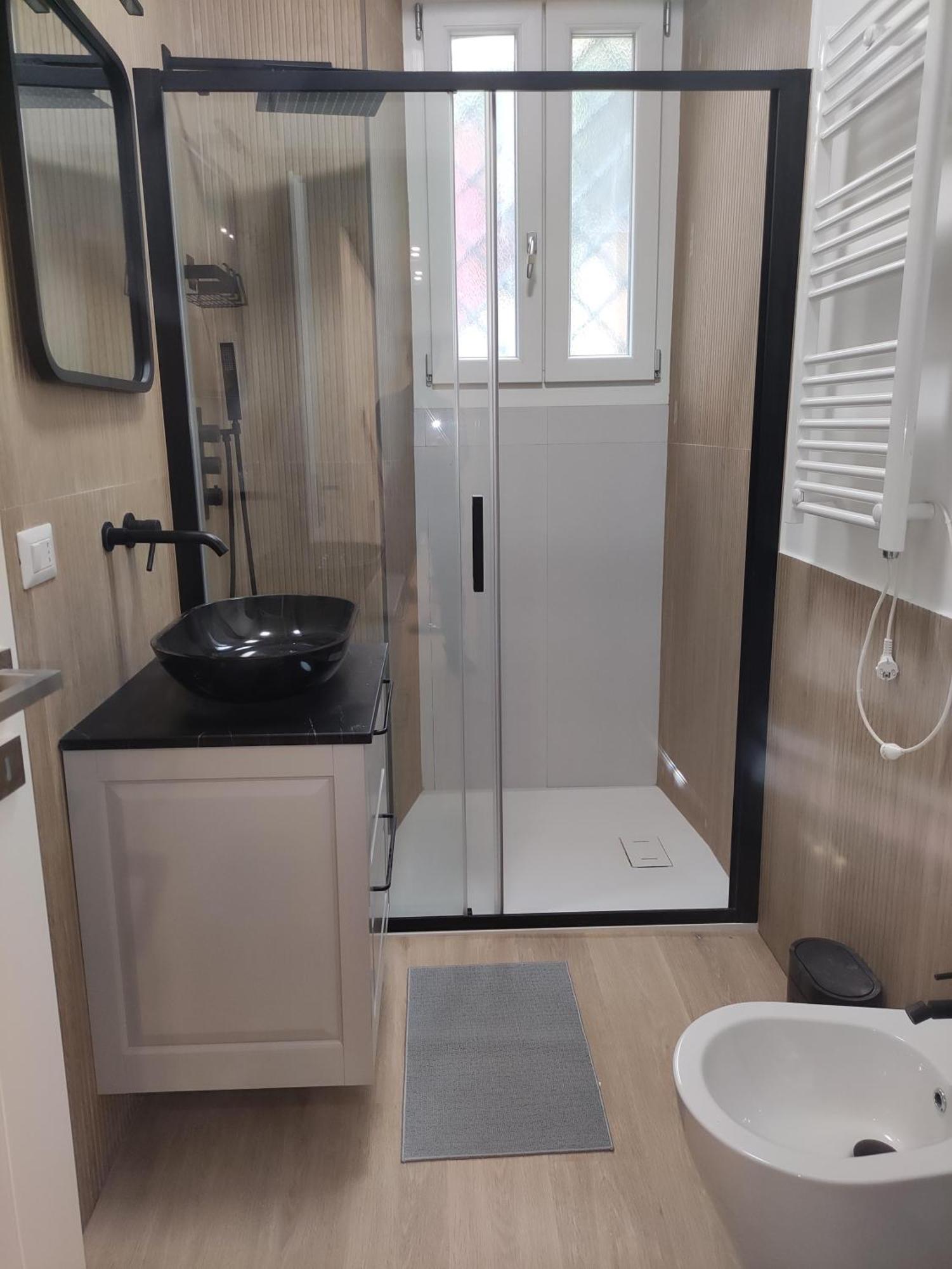 Metro Mirti Rome Suite ภายนอก รูปภาพ